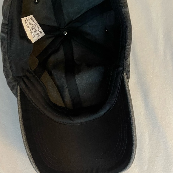 Gray - Picture 2 of 2